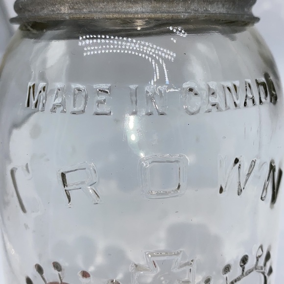 Vintage 1932 Crown Quart Mason Canning Preserving Pickling Glas… - Picture 2 of 13